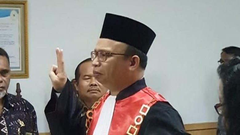 Derman: Dulu Cleaning Service Digaji Rp 52 Ribu, Kini Wakil Ketua Pengadilan Derman: Dulu Cleaning Service Digaji Rp 52 Ribu, Kini Wakil Ketua Pengadilan