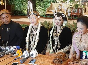 Dinikahi Enjy, Kartika Sary Semringah Dapat Bekal dari Yuni Shara & KD