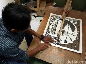 Lukisan Triplek Asal Kepri Tembus Pasar Eropa Lho