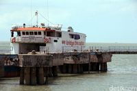 Kapal Roro penghubung antar pulau