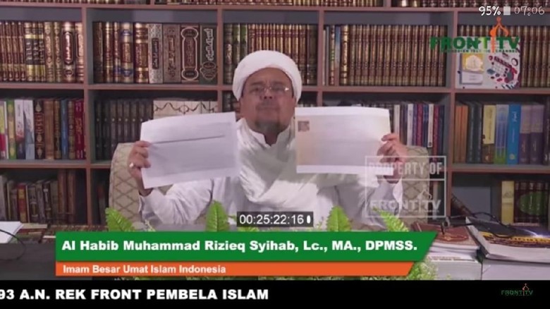 Habib Rizieq Tunjukkan Surat Pencekalan: Ada yang Takut Saya Pulang Habib Rizieq Tunjukkan Surat Pencekalan: Ada yang Takut Saya Pulang