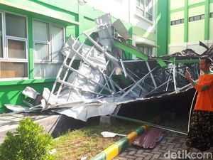 Bojonegoro Porak Poranda Diamuk Puting Beliung