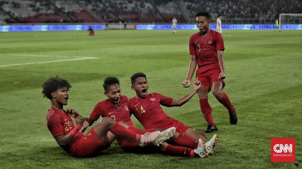 Para penggawa Timnas Indonesia U-19 merayakan sukses ke Piala Asia U-19 2020. (