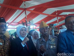 Gubernur Khofifah Usulkan Gus Dur Jadi Pahlawan Nasional