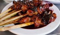 5 Warung Ini Sajikan Sate Kambing Muda Empuk Juicy 