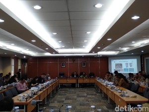 DPRD DKI Pertanyakan Anggaran Trotoar Capai Rp 1,2 Triliun