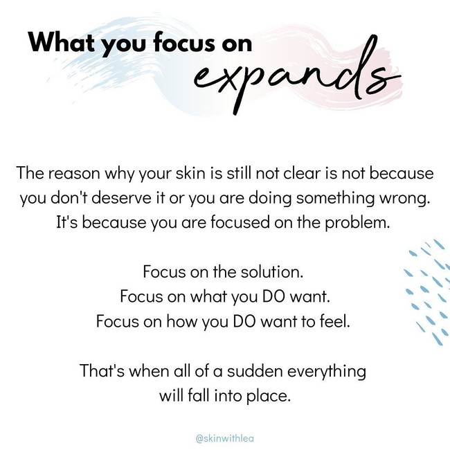 Hal lain yang menurutnya bisa membuat kulit lebih bersih tanpa produk adalah memaafkan, menjalani hidup tanpa beban, hingga menghindari kalimat-kalimat negatif. Foto: Instagram @skinwithlea