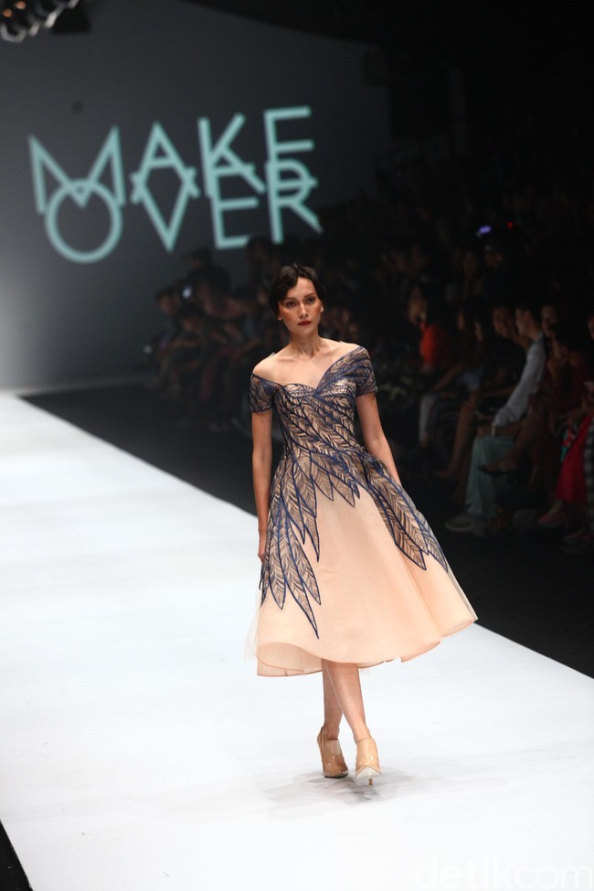 Albert Yanuar merilis koleksi terbarunya dengan mengambil tema Vare Voluceres di Jakarta Fashion Week 2020, Senayan City, Jakarta, Kamis [24/10/2019]. Foto: Rifkianto Nugroho/detikcom