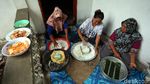 Berkah di Balik Bisnis Kerupuk di Perbatasan Indonesia-Singapura