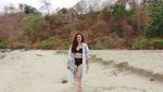 Foto: Wulan Guritno nan Cantik di Geopark Ciletuh