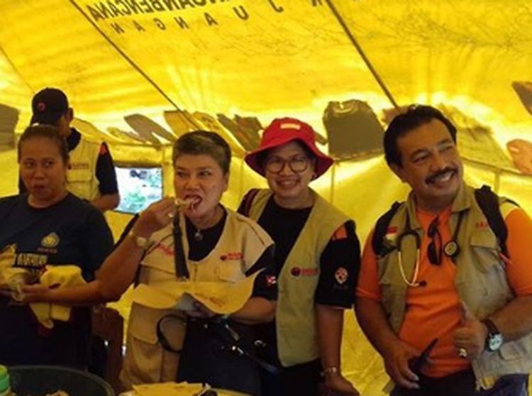 Intip Gaya Santai Kulineran Ribka Tjiptaning, Anggota DPR yang Sangar Kritik BPJS