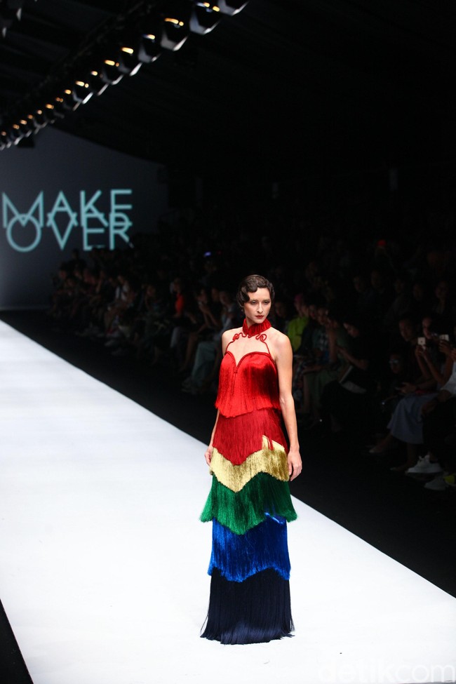 Albert Yanuar merilis koleksi terbarunya dengan mengambil tema Vare Voluceres di Jakarta Fashion Week 2020, Senayan City, Jakarta, Kamis [24/10/2019]. Foto: Rifkianto Nugroho/detikcom