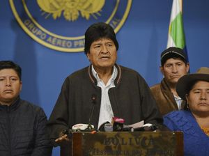 Video Presiden Bolivia Evo Morales Mundur