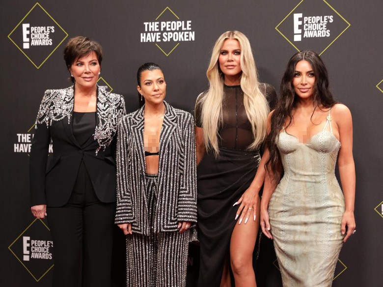 Kardashian kembali jadi sorotan. Foto: REUTERS/Monica Almeida Kardashian kembali jadi sorotan. Foto: REUTERS/Monica Almeida