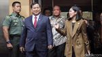 Senyum Prabowo dan Meutya Hafid di Raker Komisi I-Kemenhan