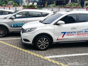 Pssstt...Pelan-pelan Mobil China Curi Hati Orang Indonesia