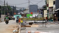Juga mengurangi kepadatan jalan permukiman di sekitar perlintasan KA, baik di perlintasan Volvo, Pejaten Barat, dan perlintasan KA Stasiun Pasar Minggu, Pejaten Timur.