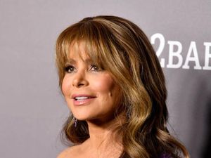 Dituding Lecehkan Paula Abdul, Produser American Idol Bantah