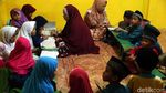 Mengintip Kesibukan Warga di Perbatasan RI Kala Malam Tiba