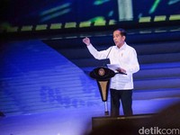 Jokowi Minta Maaf Pejabat Eselon III dan IV Diganti Robot