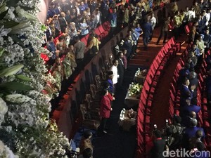 Gemuruh Tepuk Tangan untuk Megawati di HUT NasDem
