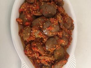 Mantap! Makan Soto Betawi, Rendang Jengkol, hingga Nasi Siram Bikin Laper