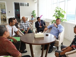 Nelayan Aceh hingga Pengusaha Ikan Hias Sambangi Edhy Prabowo