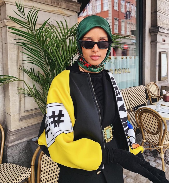 Kiprah Rawdah Mohamed sebagai model sudah mendunia. Dia telah tampil sebagai model untuk Arab Vogue dan V Magazine. Foto: instagram @rawdis