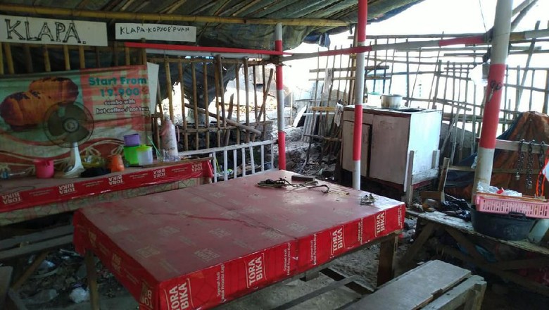 Tetangga Sebut King Kobra yang Tewaskan Rendy Baru Dibeli 3 Minggu Lalu Tetangga Sebut King Kobra yang Tewaskan Rendy Baru Dibeli 3 Minggu Lalu