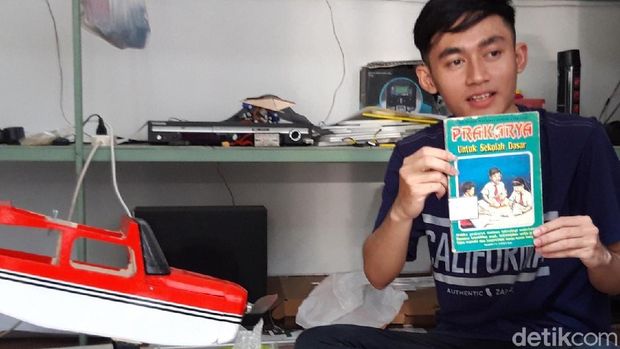 Belajar dari Buku Pelajaran SD, Pemuda Boyolali Bikin Pesawat Aeromodelling