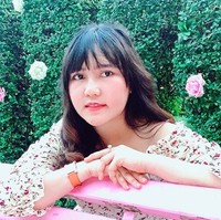 Di 2018, Via Vallen mengakui bahwa dia melakukan botox dan suntik penghancur lemak. Bisa jadi, Via juga melakukan prosedur kecantikan tersebut. Seperti dikutip Healthline,  American Academy of Dermatology  mengungkapkan bahwa botox dan filler memicu efek samping seperti kemerahan, bengkak hingga memar. Efek tersebut akan hilang dalam tujuh hingga 14 hari. Foto: Instagram @viavallen