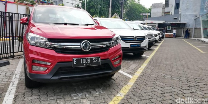 Mobil China DFSK