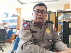Polisi Ini Dapat Cuan Pulas Foto Jadul Jadi Berwarna, Simak Tipsnya!