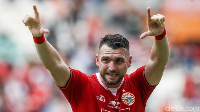 Persija Jakarta memetik kemenangan 4-2 atas Borneo FC di lanjutan Liga 1 2019. Marko Simic menjadi bintang di laga itu dengan empat gol yang dicetak.