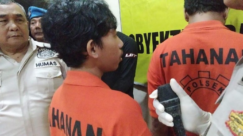 Jadi Kurir Narkoba, Seorang Driver Ojol Ditangkap di Stasiun MRT Jadi Kurir Narkoba, Seorang Driver Ojol Ditangkap di Stasiun MRT
