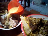 Empuk Gurih Sate dan Gulai Daging Rusa Khas Margorejo