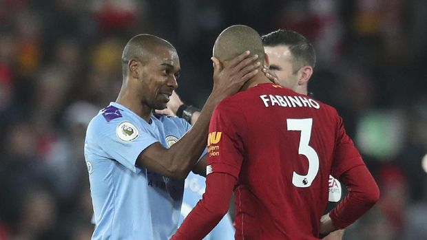 Fabinho cetak gol pertama Liverpool ke gawang Man City. 