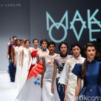 Albert Yanuar merilis koleksi terbarunya dengan mengambil tema Vare Voluceres di Jakarta Fashion Week 2020, Senayan City, Jakarta, Kamis [24/10/2019]. Foto: Rifkianto Nugroho/detikcom