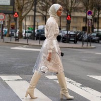 Rawdah Mohamed dikenal karena bold style-nya yang berani hingga mampu menarik perhatian. Penampilannya yang unik ini bisa dilihat di akun Instagramnya @rawdis yang memiliki lebih dari 51,8 ribu pengikut. Foto: instagram @rawdis