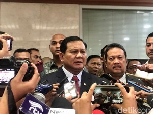 Menhan Prabowo Terima Kunjungan Kehormatan Dubes Malaysia-India