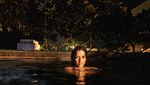 Liburannya Artis Bollywood yang Pamer Foto Topless di Bali