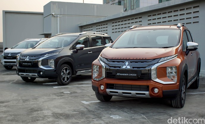 Lebih Dekat Lihat Xpander Cross