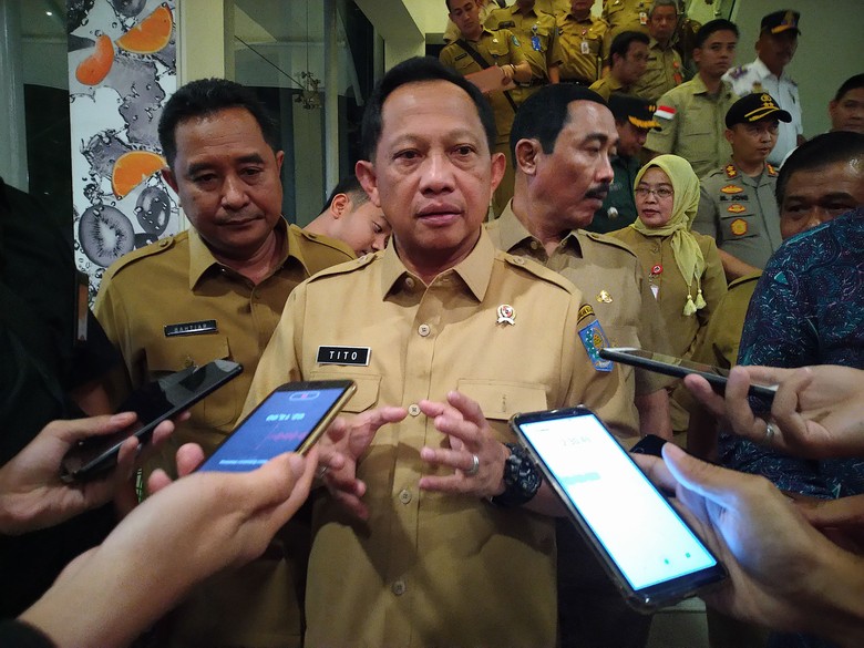 Mendagri Tito Ingatkan Program Pemda Harus Sinkron dengan Pemerintah Pusat Mendagri Tito Ingatkan Program Pemda Harus Sinkron dengan Pemerintah Pusat