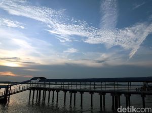 Cerita Listrik di Pulau Terdepan RI, Pariwisata pun Tercerahkan
