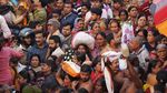 Ribuan Umat Hindu Menyemut di Sungai Gangga