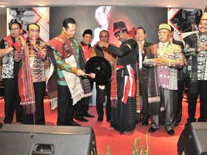 Bamsoet Dukung Kain Ulos Jadi Warisan Budaya UNESCO