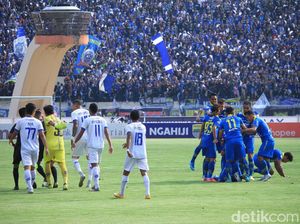 Gol Cepat Persib Melemahkan Arema