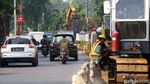 Melihat Pembangunan Flyover Lenteng Agung