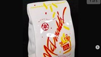 Bungkus McDonald’s ini kelihatan vintage ya? Hanya saja bungkus bukan dari kertas tapi dari keramik. Harganya USD 17.99 atau Rp 252.000. Foto: Instagram @ebaybae