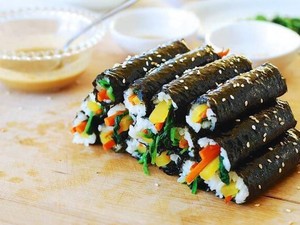 Doyan Ngemil Gimbap? Kenali Dulu 5 Jenis Gimbap Asli Korea